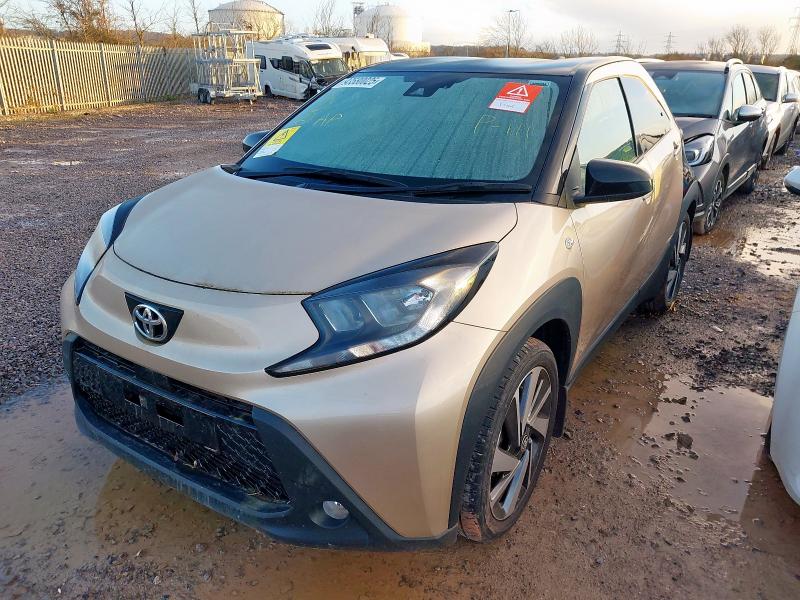 2017 TOYOTA C-HR 1.8 HYBRID DYNAMIC 5DR CVT for sale at Copart BRISTOL