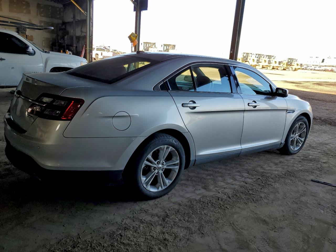 2014 Ford Taurus Sel VIN: 1FAHP2E8XEG137976 Lot: 97228855