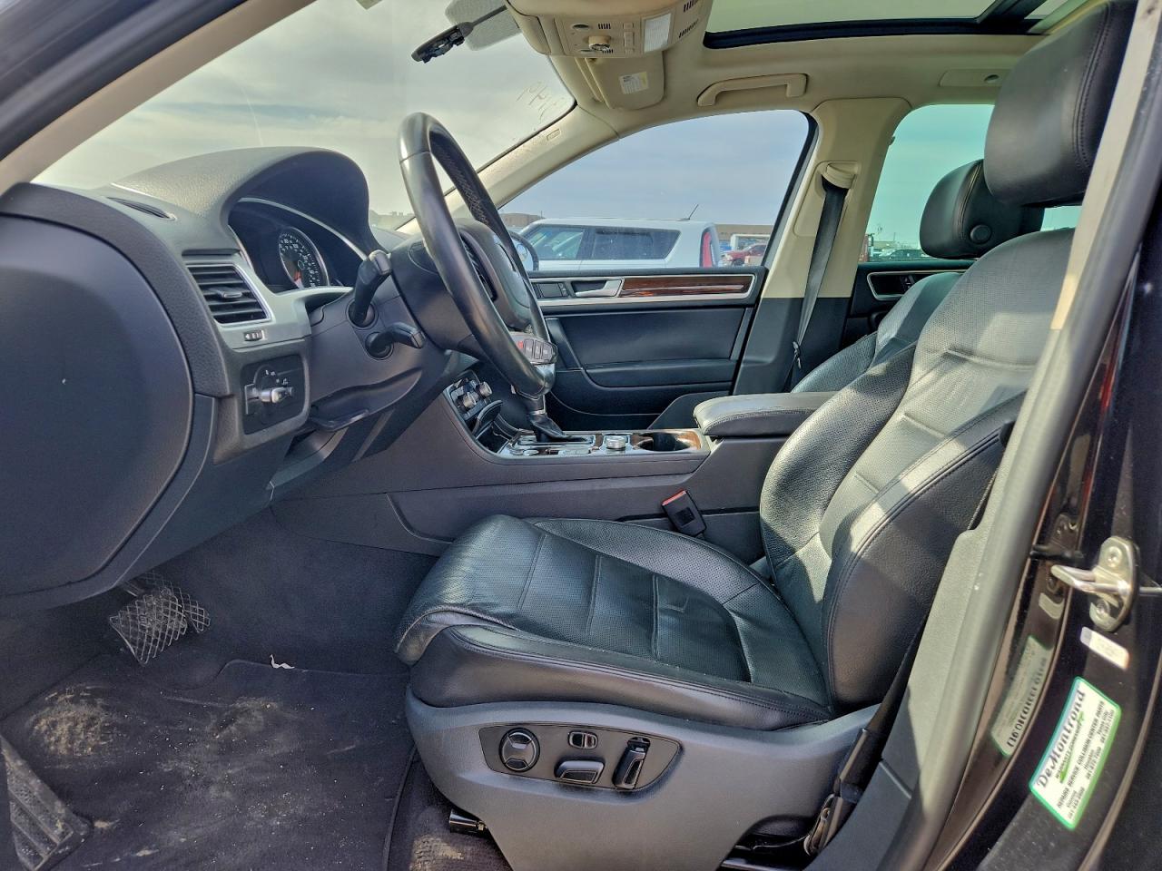 2016 Volkswagen Touareg Sport VIN: WVGEF9BP5GD001243 Lot: 95510635