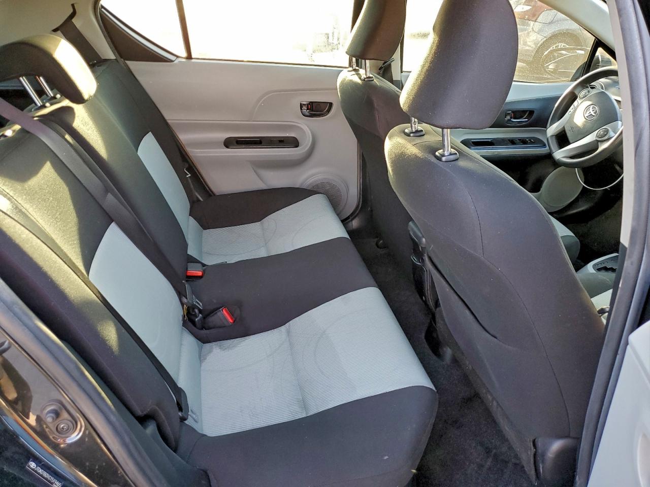 2012 Toyota Prius C VIN: JTDKDTB31C1519465 Lot: 94933075