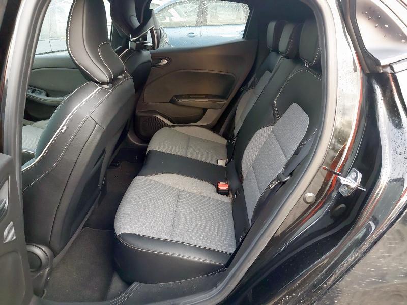 2022 RENAULT CLIO 1.6 E-TECH HYBRID 140 LUTECIA SE 5DR AUTO