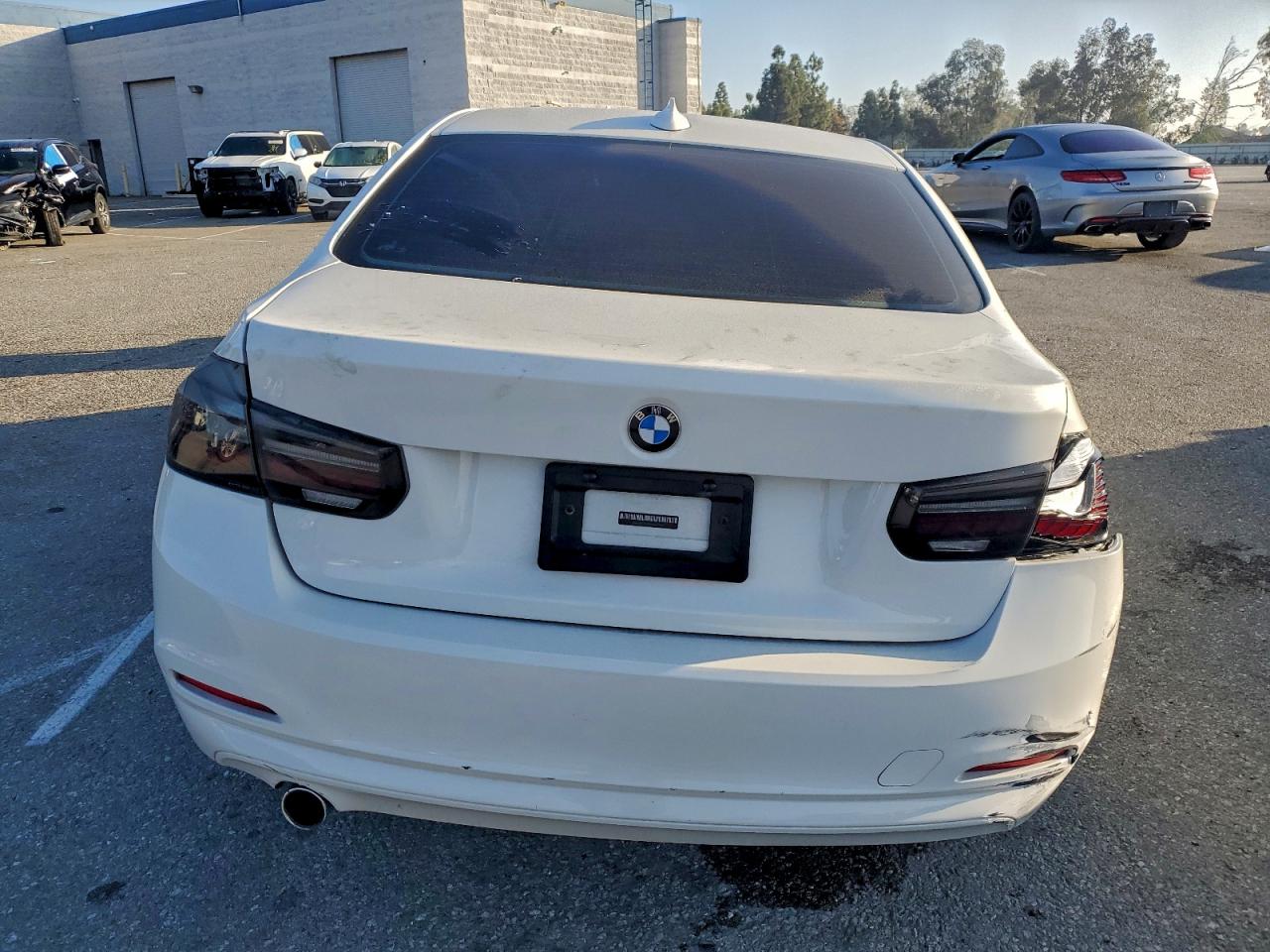 2017 BMW 320 I VIN: WBA8E1G50HNU15147 Lot: 94200315