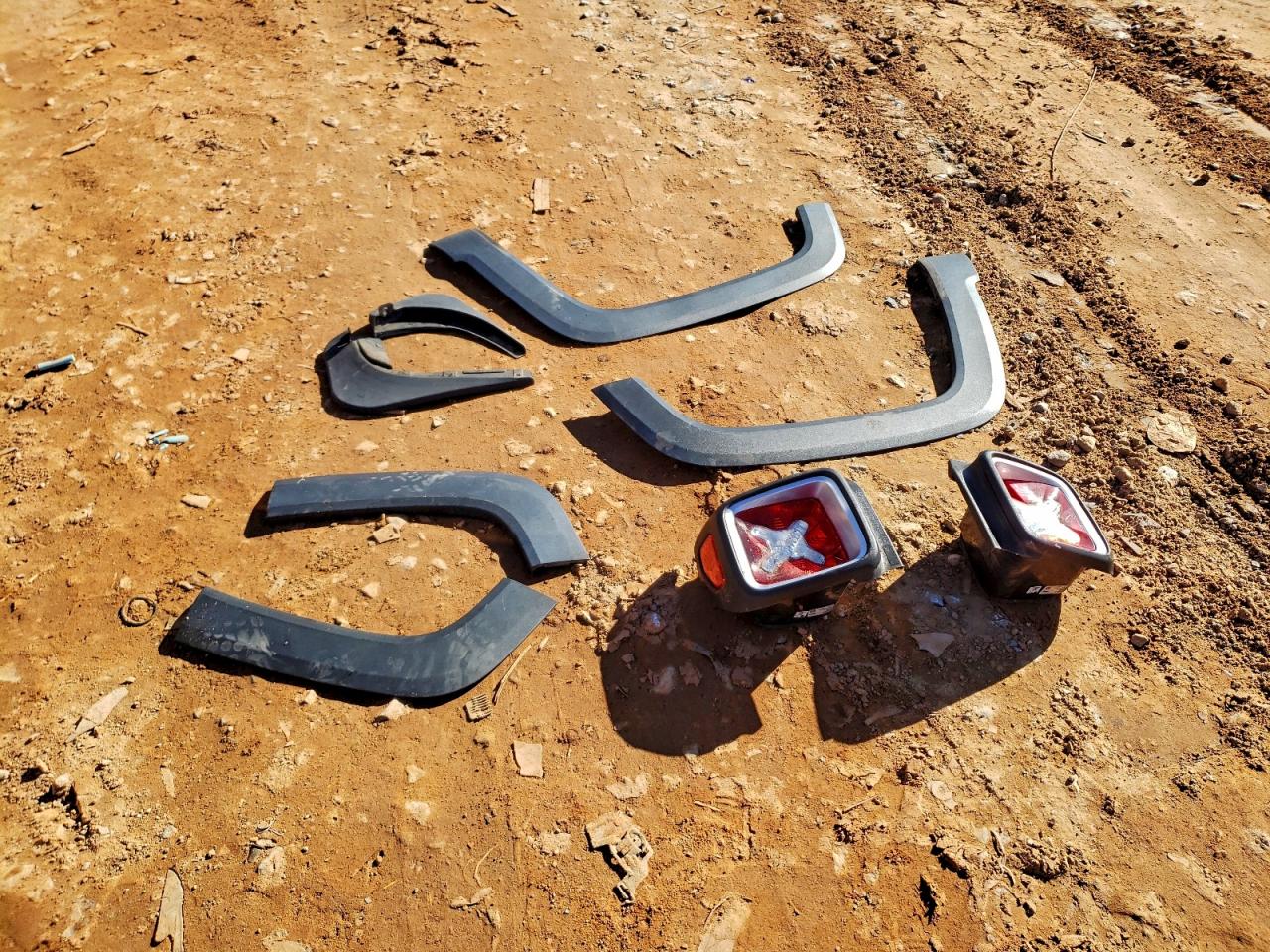 2016 Jeep Renegade Limited VIN: ZACCJBDT3GPD02008 Lot: 95658025