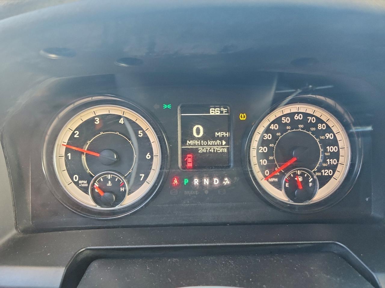 2018 Ram 1500 Refrigerated Delivery Truck VIN: 3C6JR6DG5JG318172 Lot: 94766005