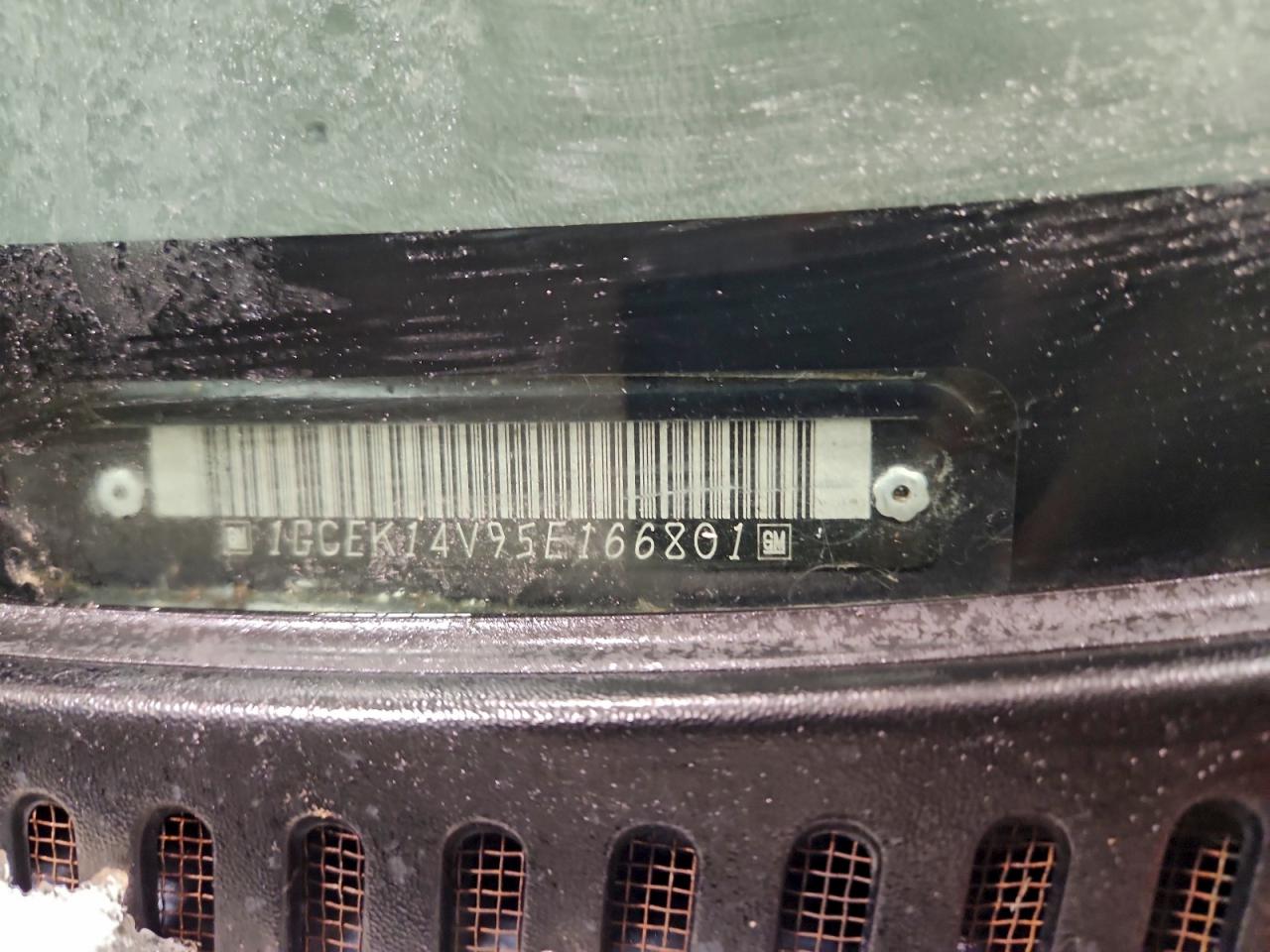 2005 Chevrolet Silverado K1500 VIN: 1GCEK14V95E166801 Lot: 95282455