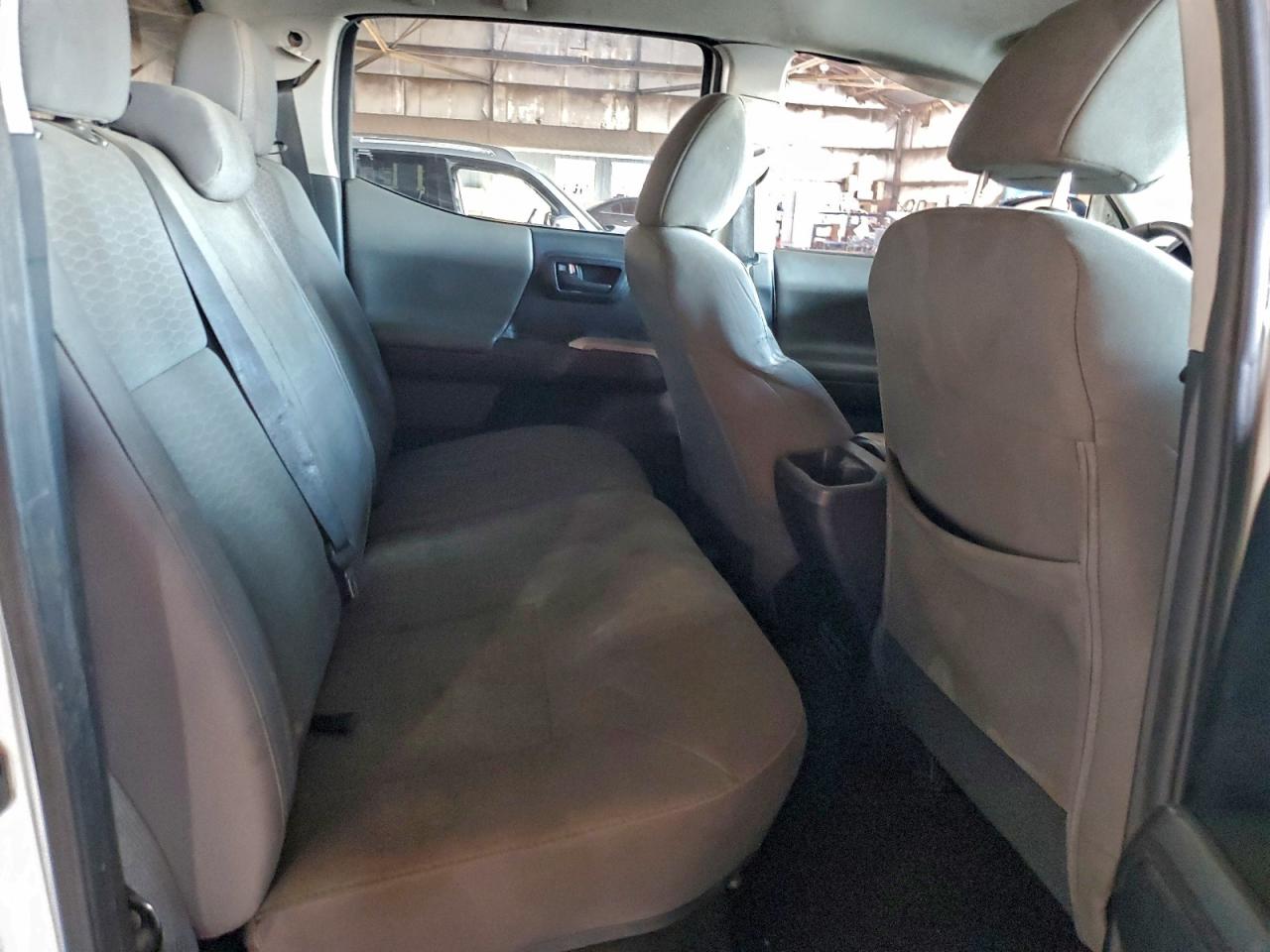 2017 Toyota Tacoma Double Cab VIN: 5TFAX5GN2HX089443 Lot: 95167955