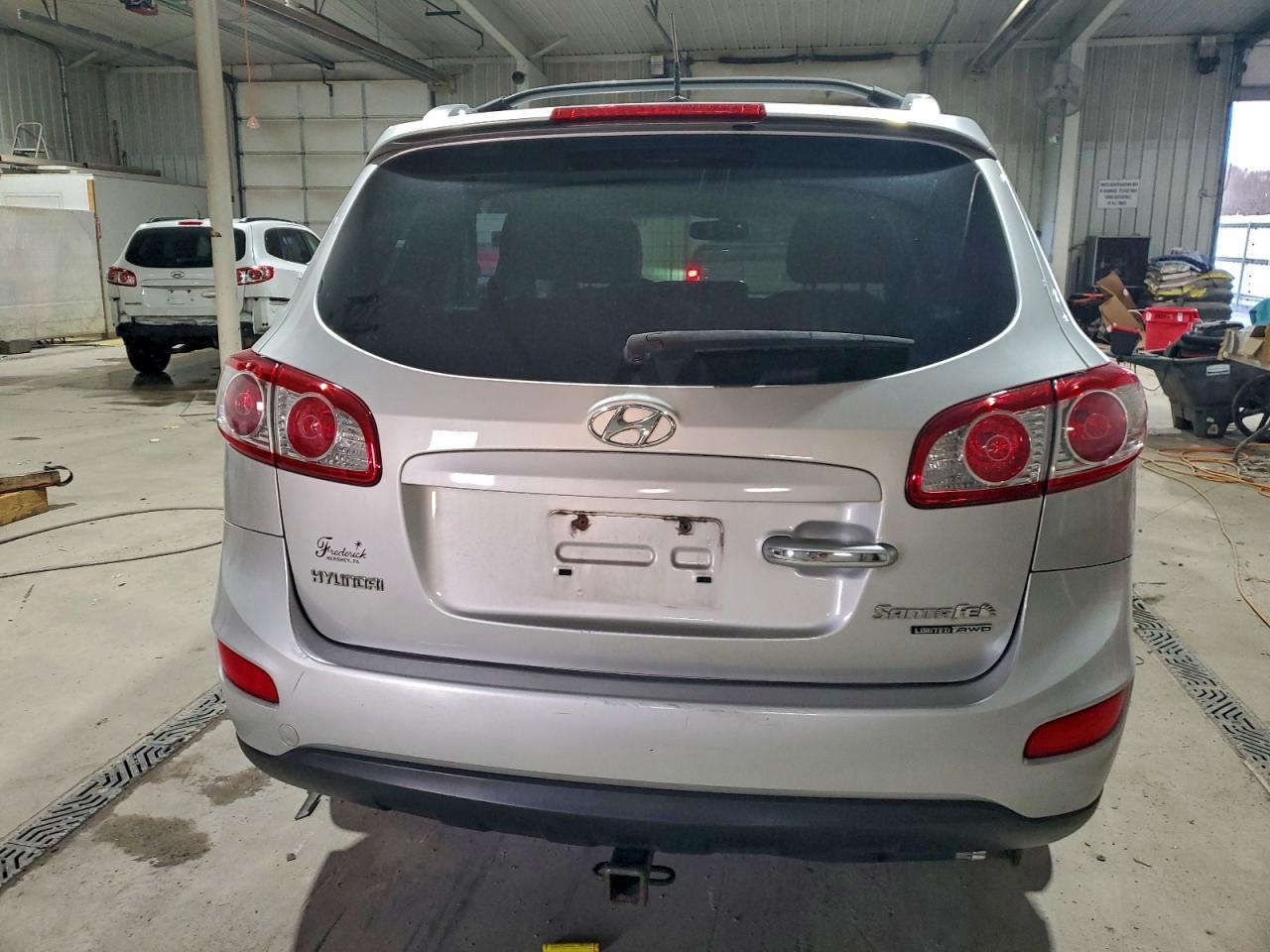 2011 Hyundai Santa Fe Limited VIN: 5XYZKDAG1BG056613 Lot: 94442315