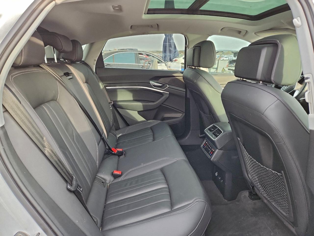 2022 Audi E-Tron Sportback Premium VIN: WA11AAGE0NB044353 Lot: 95632565