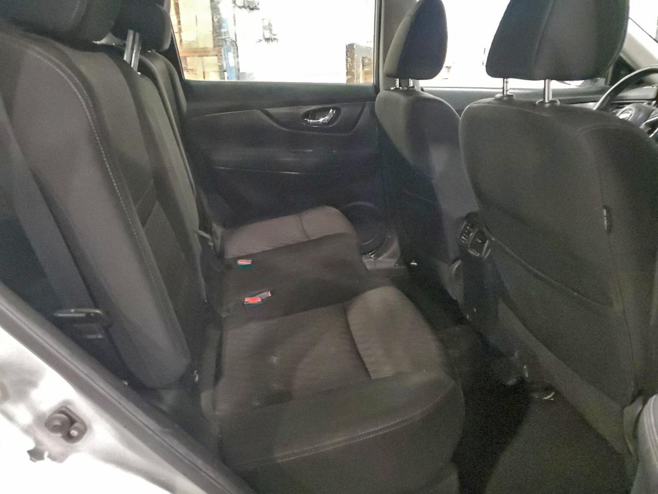 2017 Nissan Rogue S VIN: KNMAT2MVXHP532520 Lot: 95712385