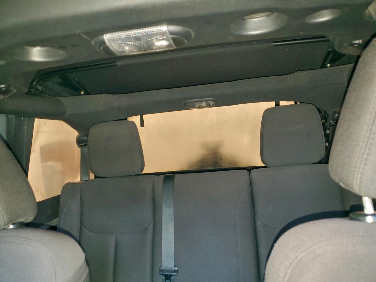 2014 Jeep Wrangler Unlimited Sport VIN: 1C4BJWDG3EL263802 Lot: 97258225