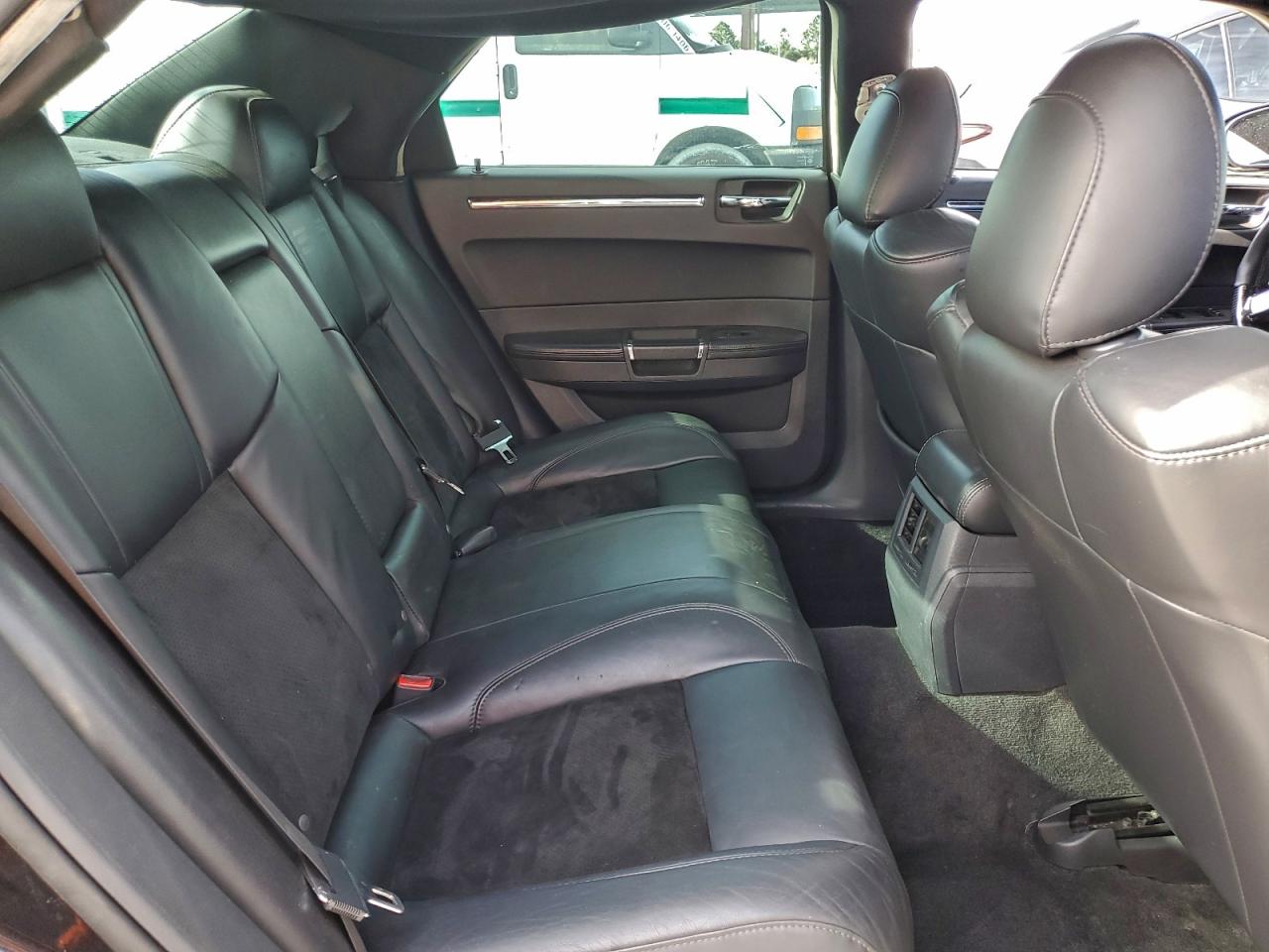 2010 Chrysler 300 Srt-8 VIN: 2C3CA7CW8AH284918 Lot: 95444485