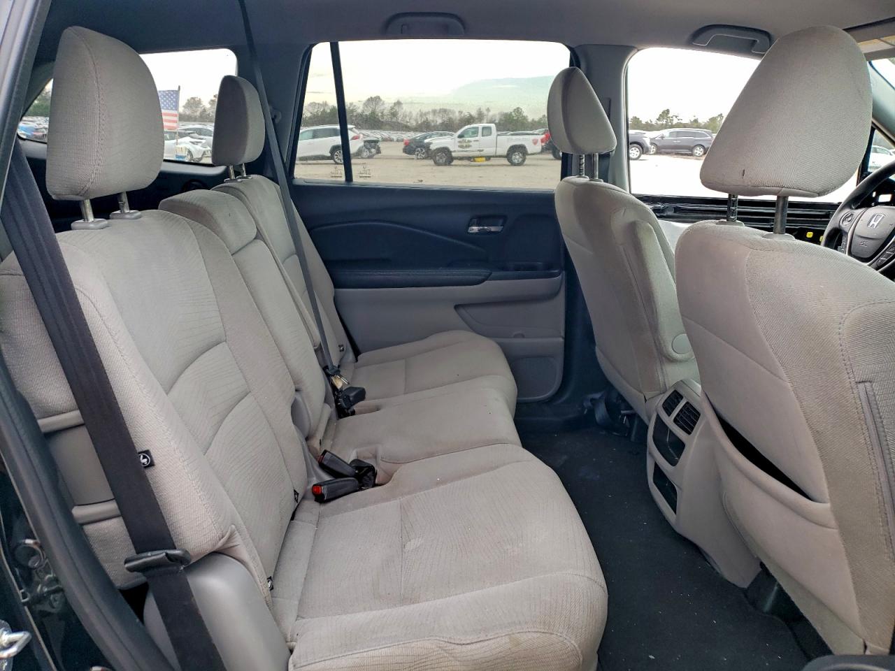 2017 Honda Pilot Lx VIN: 5FNYF6H11HB064448 Lot: 93644295