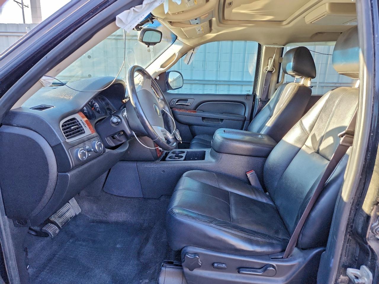 2013 Chevrolet Suburban K1500 Lt VIN: 1GNSKJE74DR119127 Lot: 94099985