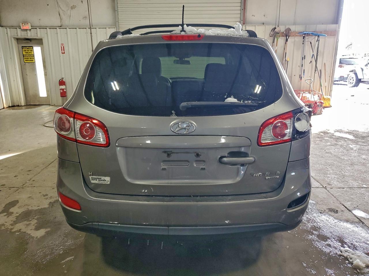 2011 Hyundai Santa Fe Gls VIN: 5XYZGDAB9BG023865 Lot: 95689715