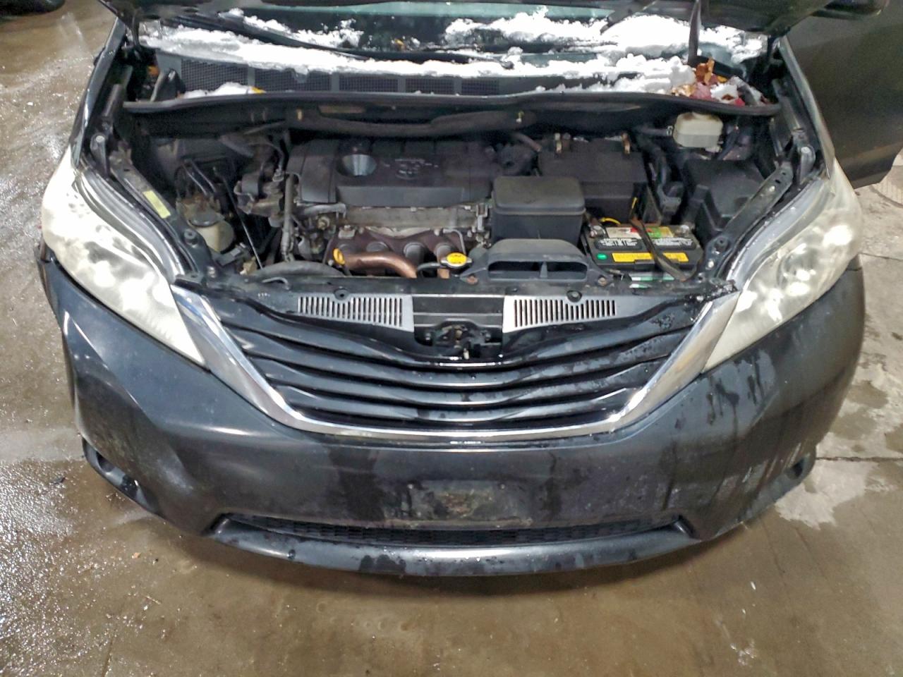 2012 Toyota Sienna Base VIN: 5TDKA3DCXCS013822 Lot: 95507045