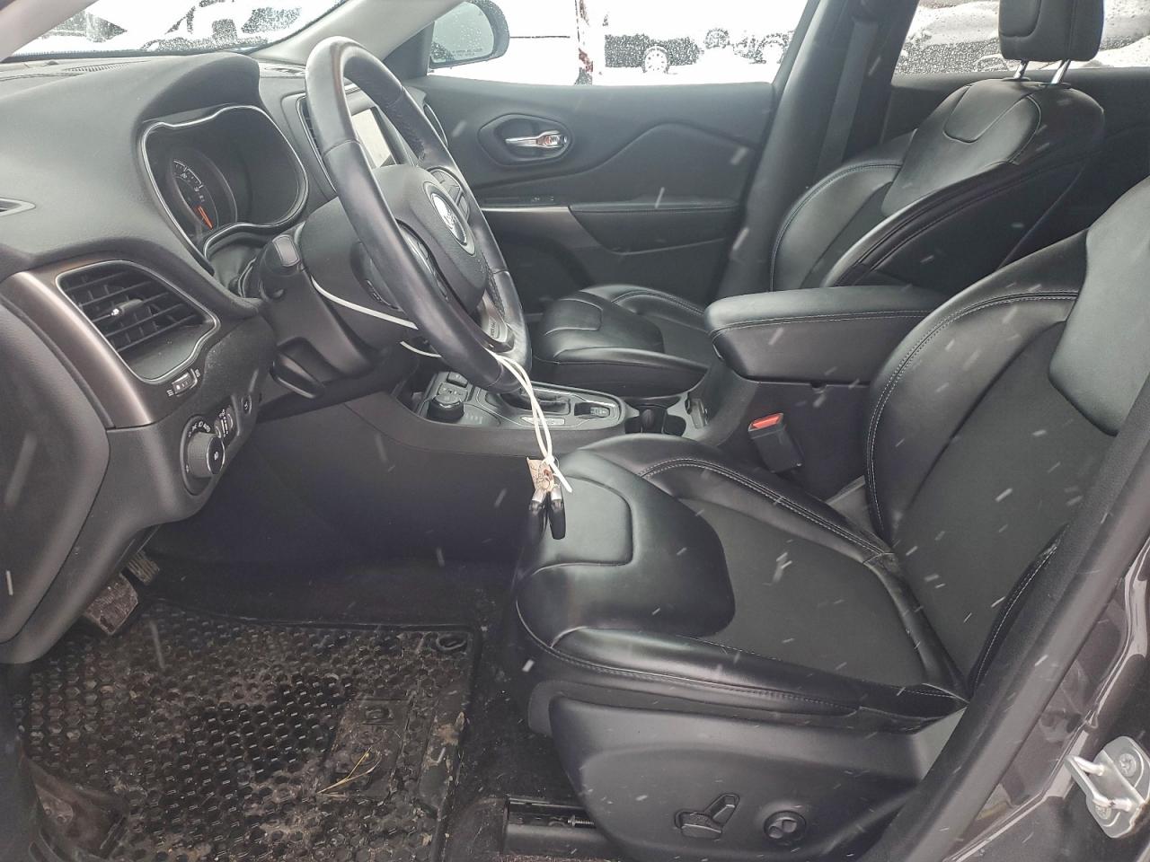 2019 Jeep Cherokee Latitude Plus VIN: 1C4PJMLX5KD232293 Lot: 94743875