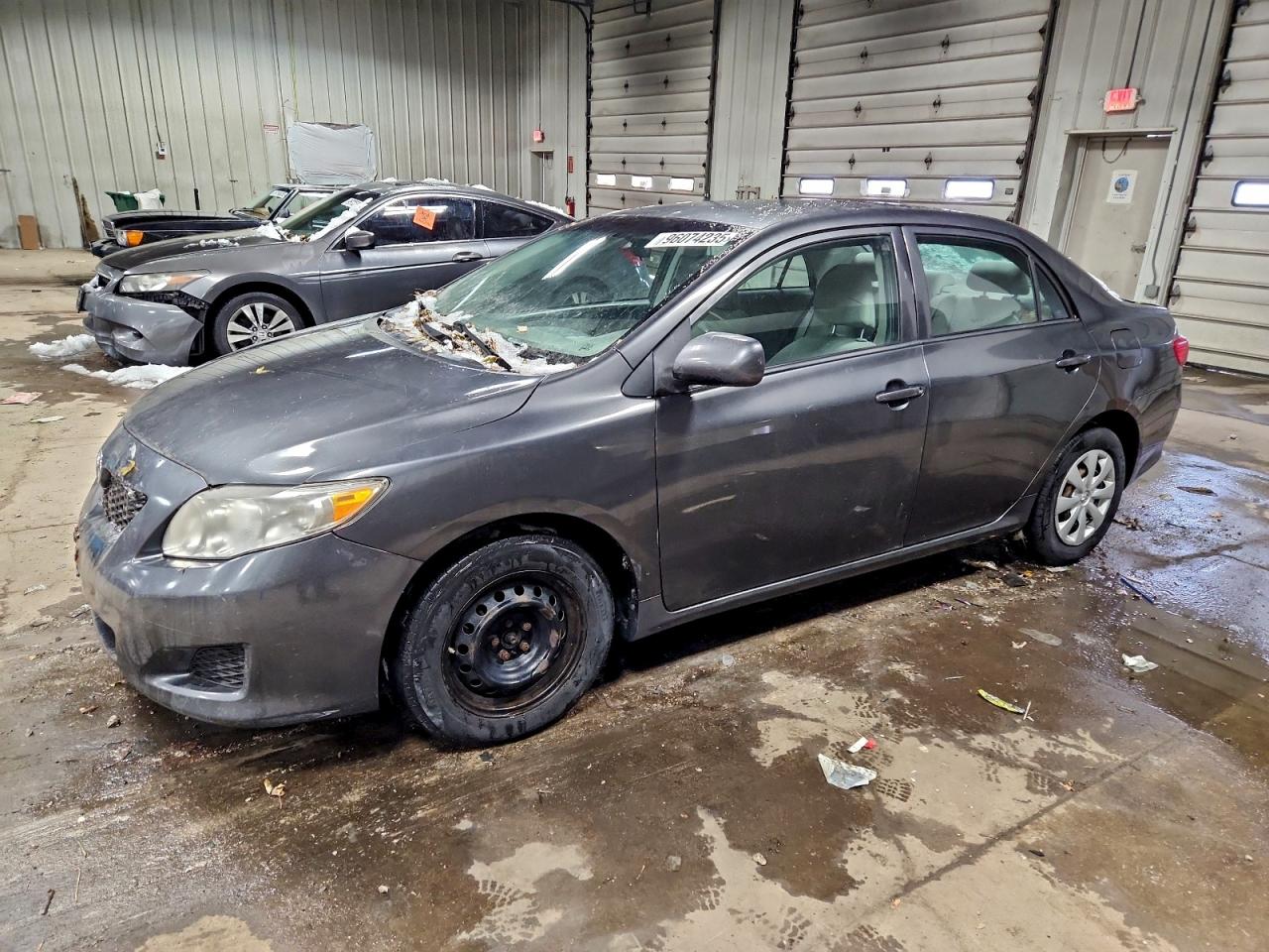 2010 Toyota Corolla Base VIN: 1NXBU4EE0AZ334463 Lot: 96074235