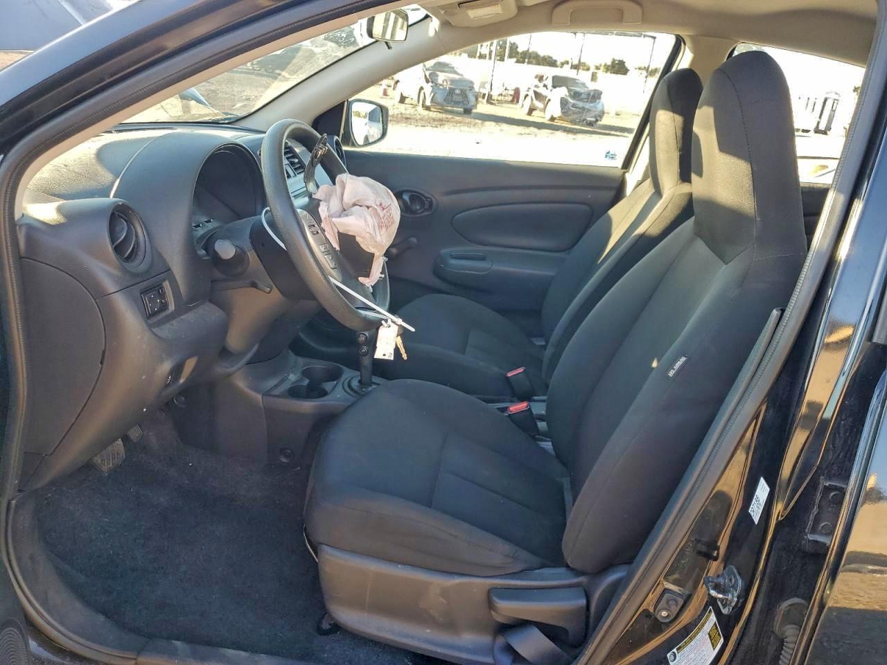 2016 Nissan Versa S VIN: 3N1CN7AP1GL863585 Lot: 96397625