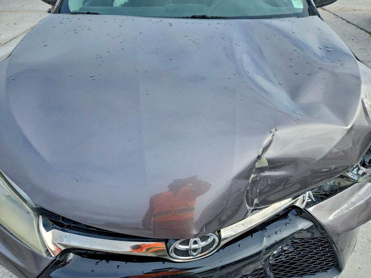 2016 Toyota Camry Le VIN: 4T1BF1FK0GU589782 Lot: 94871635