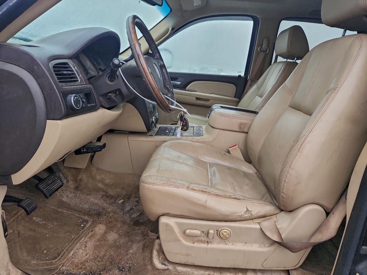 2007 GMC Yukon Denali VIN: 1GKFK63867J301700 Lot: 97120365