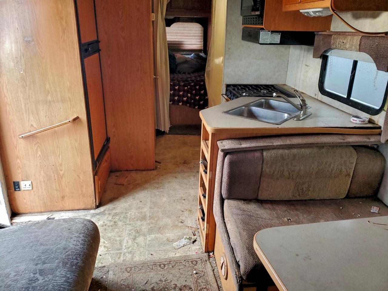 2004 Chevrolet Express G3500 VIN: 1GBJG31U141167930 Lot: 95455965