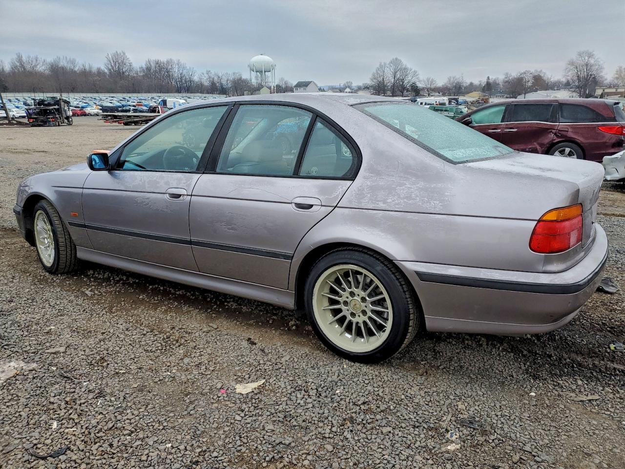 IV (E39)