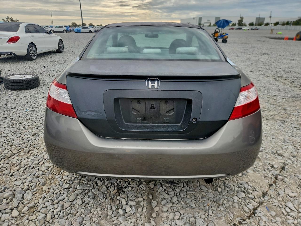2007 Honda Civic Lx VIN: 2HGFG12607H579883 Lot: 95318615