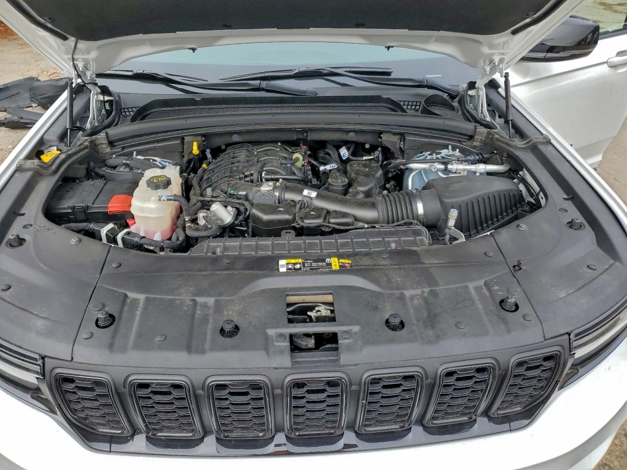 2025 Jeep Grand Cherokee Limited VIN: 1C4RJGBG6SC266180 Lot: 94456805