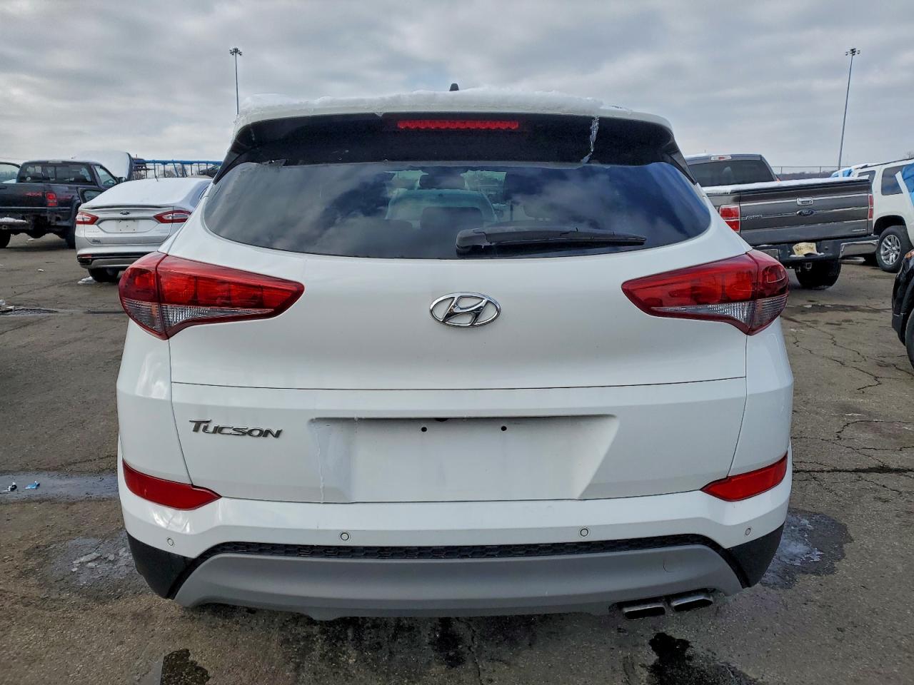 2018 Hyundai Tucson Value VIN: KM8J33A24JU722347 Lot: 95452355