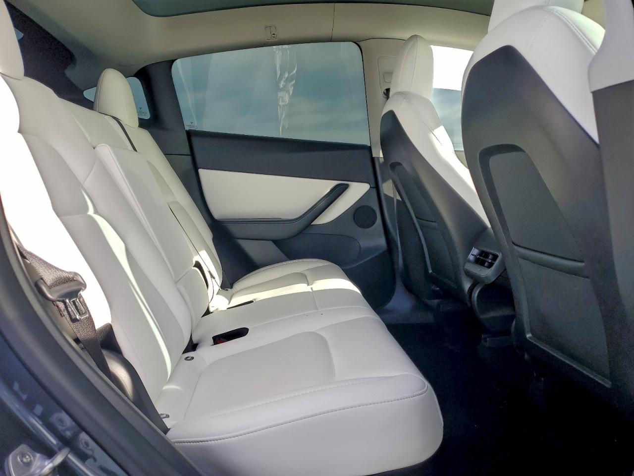 2021 Tesla Model Y VIN: 5YJYGDEE2MF257355 Lot: 95670705