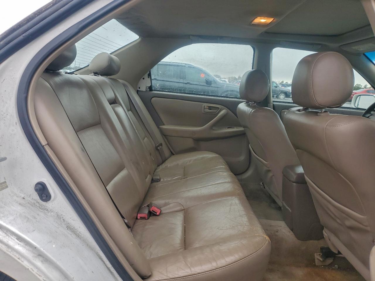 2000 Toyota Camry Le VIN: 4T1BF28K6YU938867 Lot: 96044555