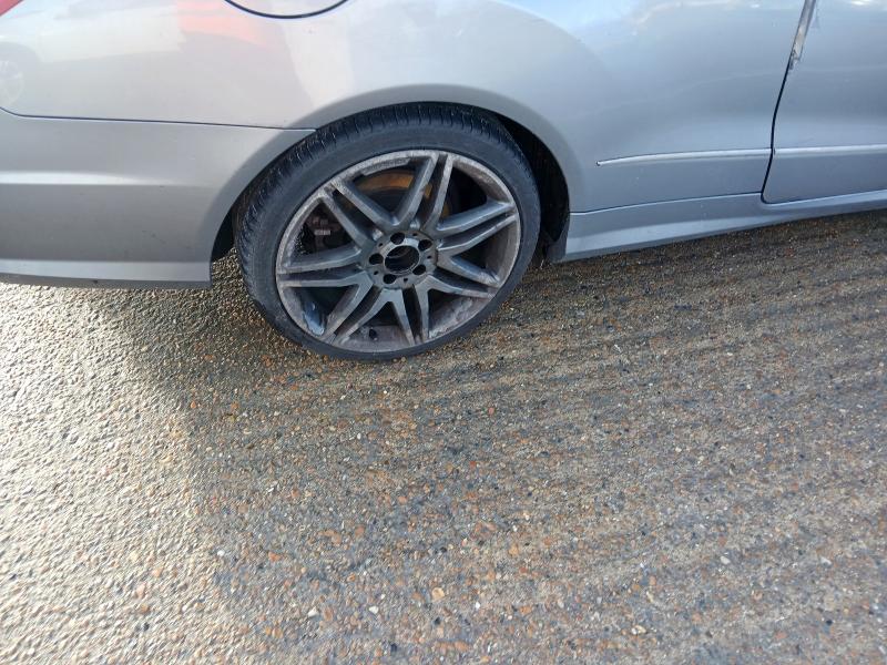 2011 MERCEDES-BENZ E CLASS E200 CGI BLUEEFFICIENCY SPORT 2DR TIP AUTO