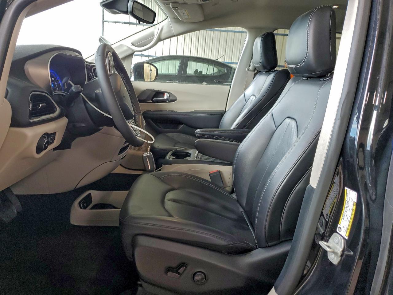 2024 Chrysler Pacifica Touring L VIN: 2C4RC1BG4RR101706 Lot: 96172635