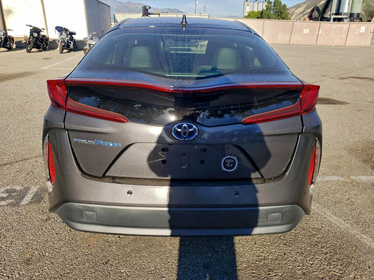 2018 Toyota Prius Prime VIN: JTDKARFP2J3092128 Lot: 98212275