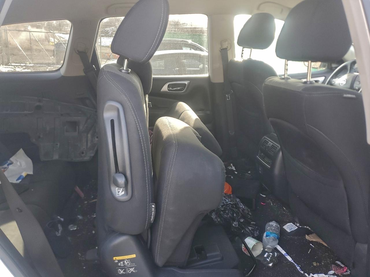 2018 Nissan Pathfinder S VIN: 5N1DR2MMXJC621225 Lot: 96081485