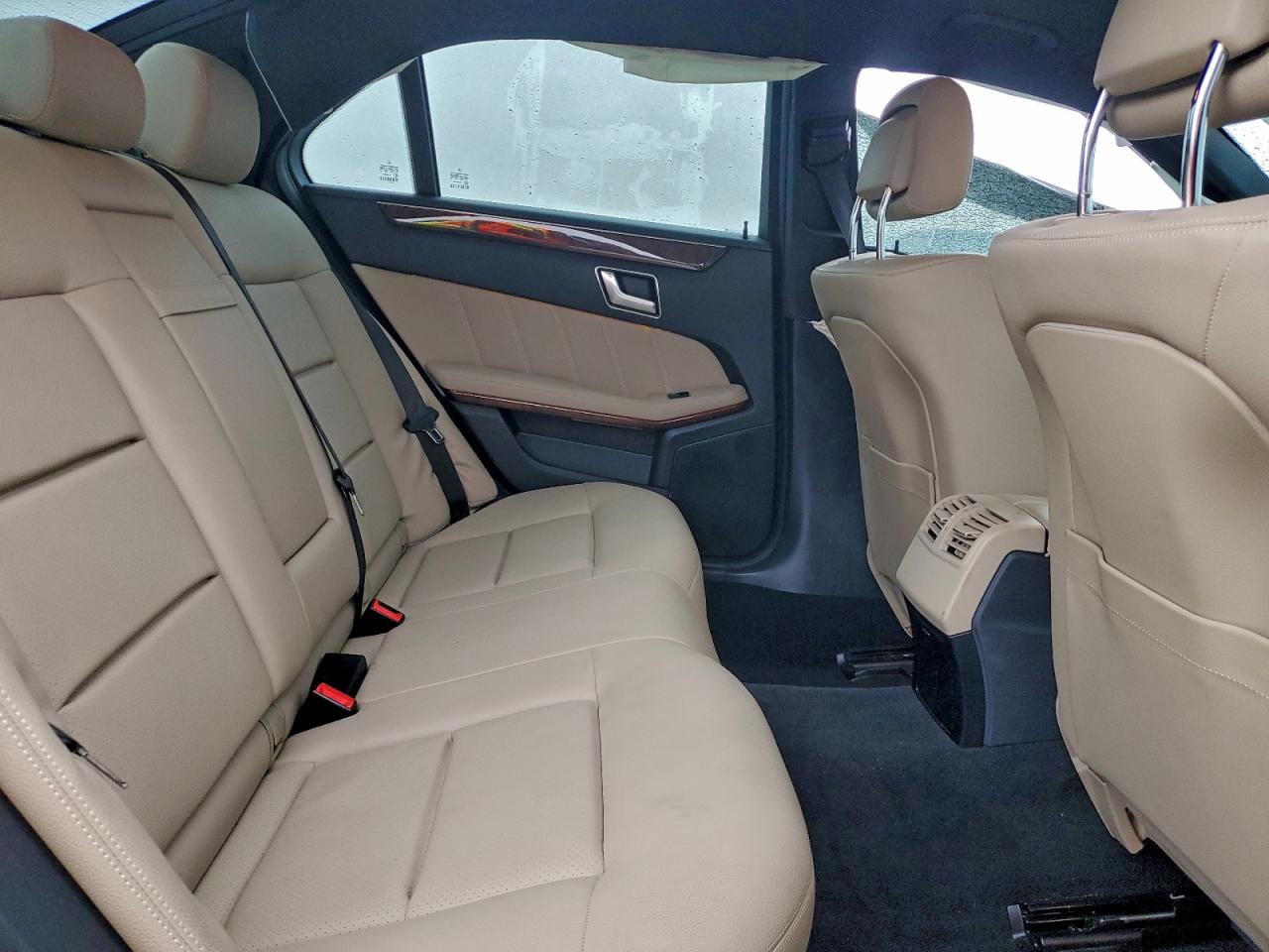 2013 Mercedes-Benz E 350 VIN: WDDHF5KB7DA672057 Lot: 94757325