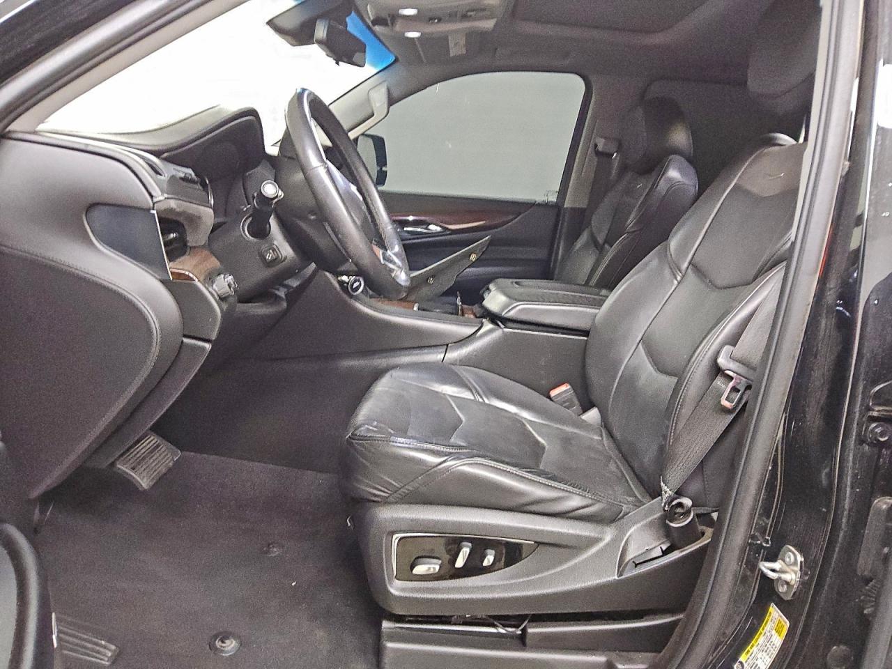 2018 Cadillac Escalade Esv Luxury VIN: 1GYS4HKJ3JR250342 Lot: 86900415