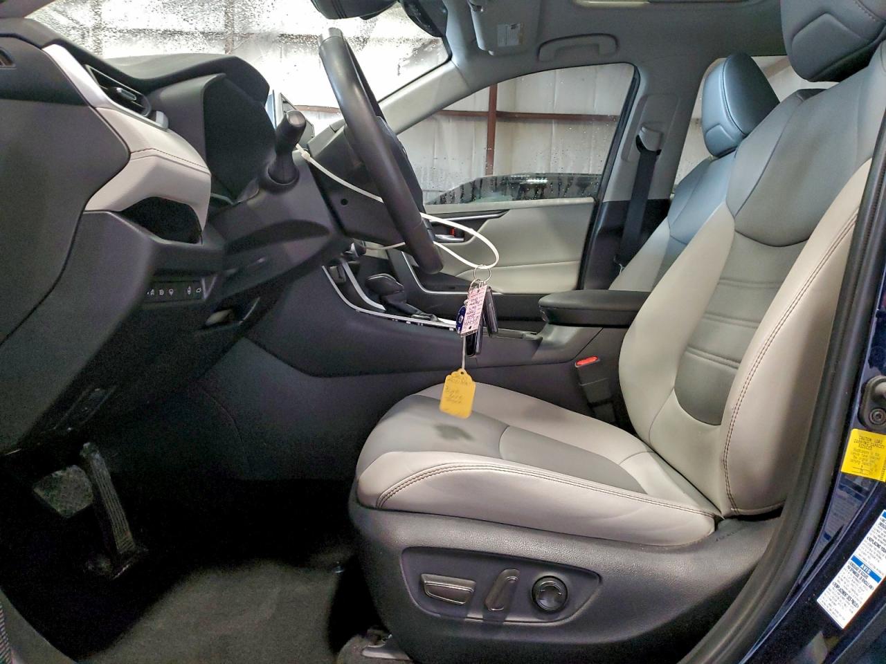 2022 Toyota Rav4 Xle Premium VIN: 4T3B6RFVXNU075564 Lot: 96450475