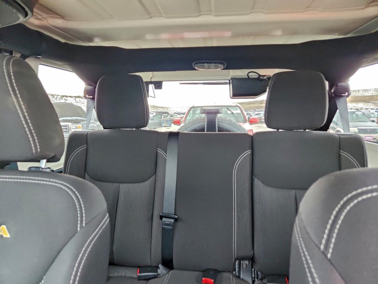 2015 Jeep Wrangler Unlimited Sahara VIN: 1C4BJWEG8FL734908 Lot: 95927695