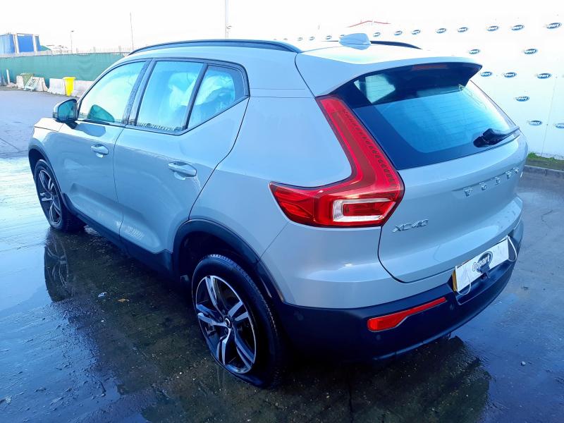 2023 VOLVO XC40 2.0 B3P PLUS DARK 5DR AUTO