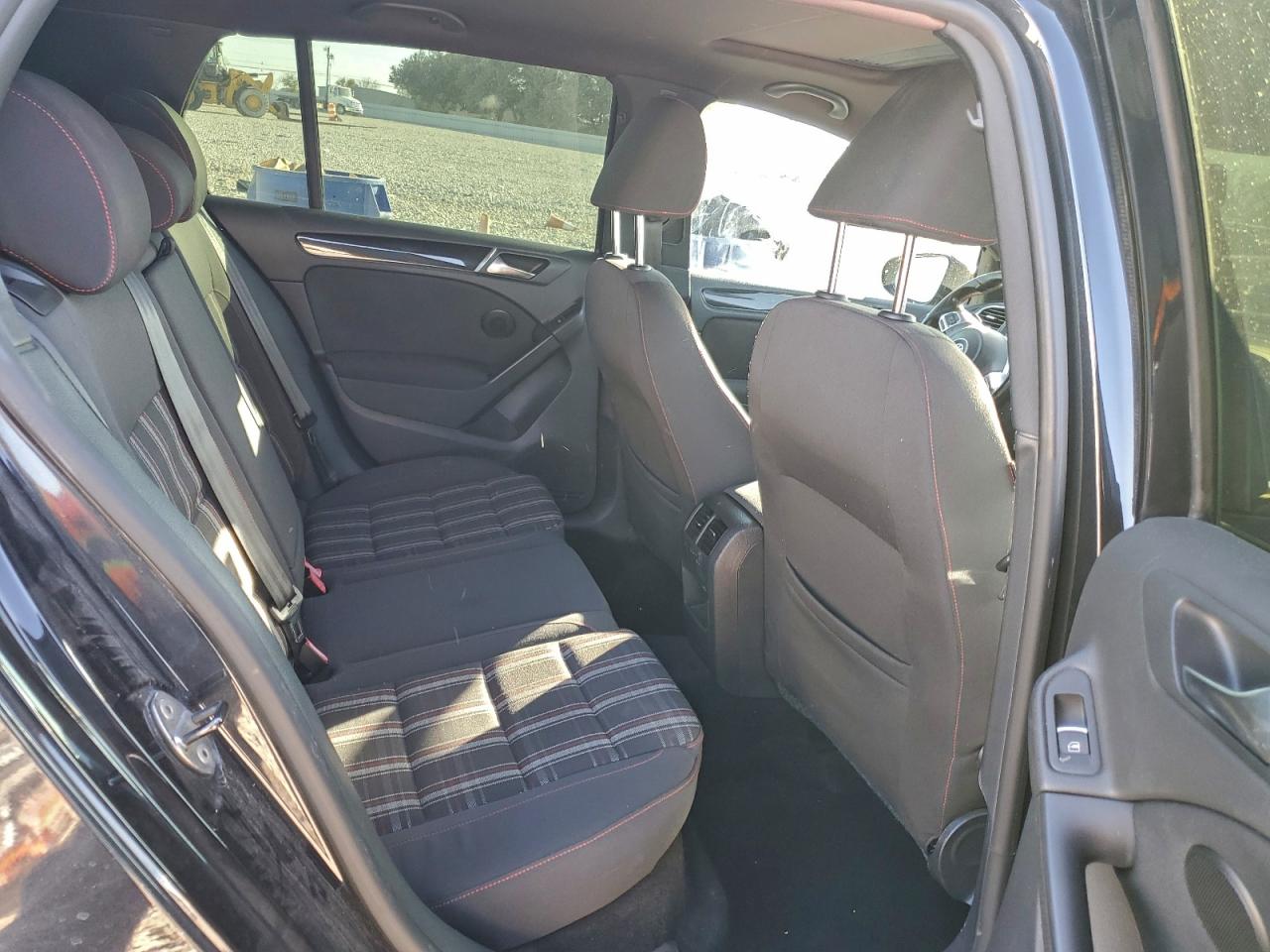 2011 Volkswagen Gti VIN: WVWHV7AJ7BW223687 Lot: 96322935