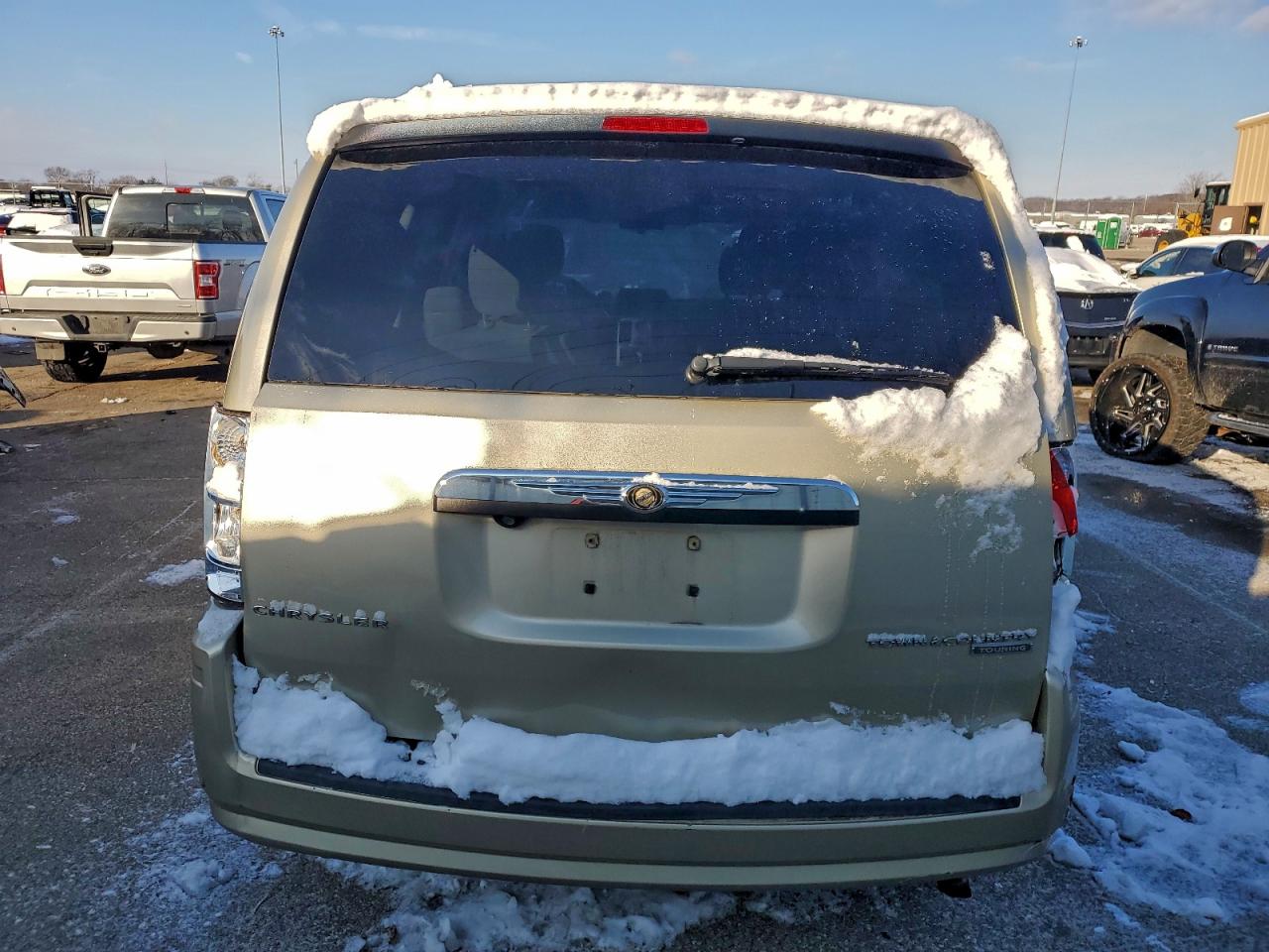 2010 Chrysler Town & Country Touring VIN: 2A4RR5D17AR241679 Lot: 94778215