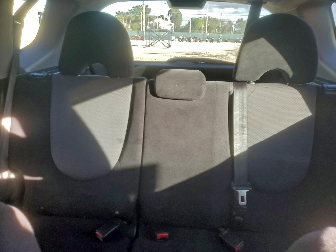 2007 Honda Fit S VIN: JHMGD37617S041636 Lot: 97548005