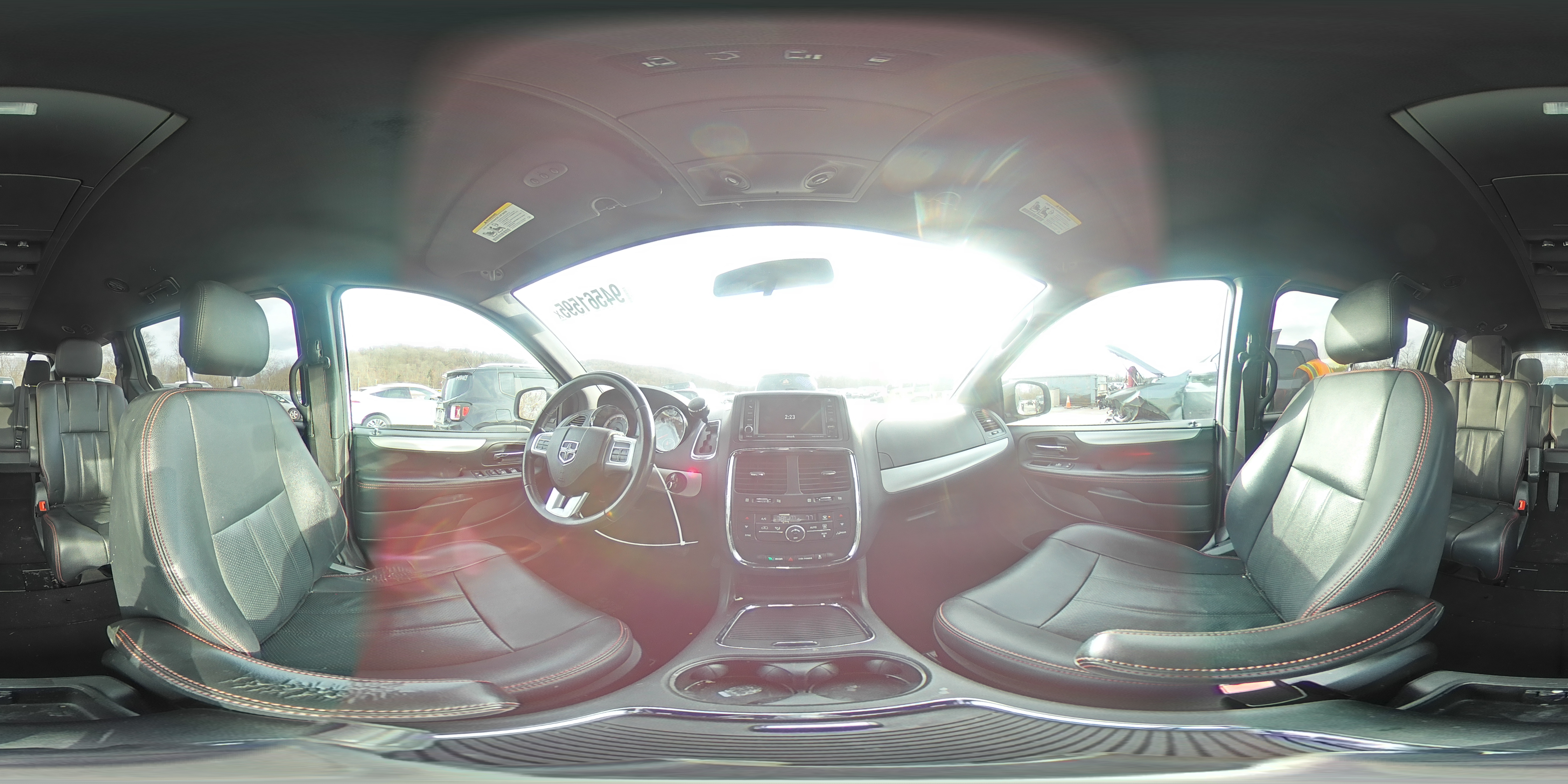 2016 Dodge Grand Caravan R/T VIN: 2C4RDGEG2GR376130 Lot: 94561595