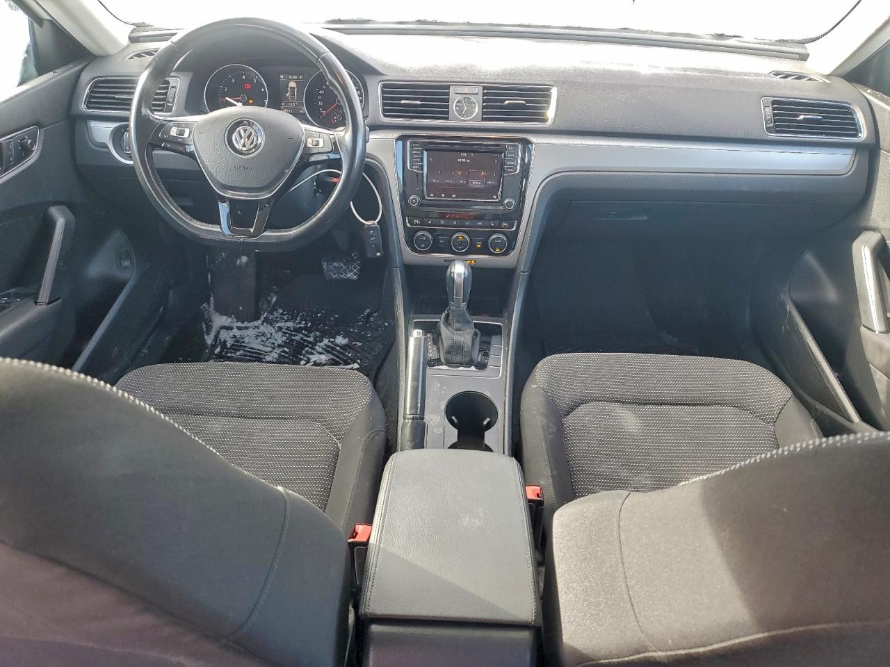 2017 Volkswagen Passat S VIN: 1VWAT7A31HC038910 Lot: 95748755