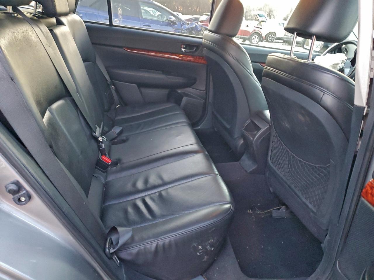 2011 Subaru Outback 2.5I Limited VIN: 4S4BRBJC5B3332452 Lot: 94917635