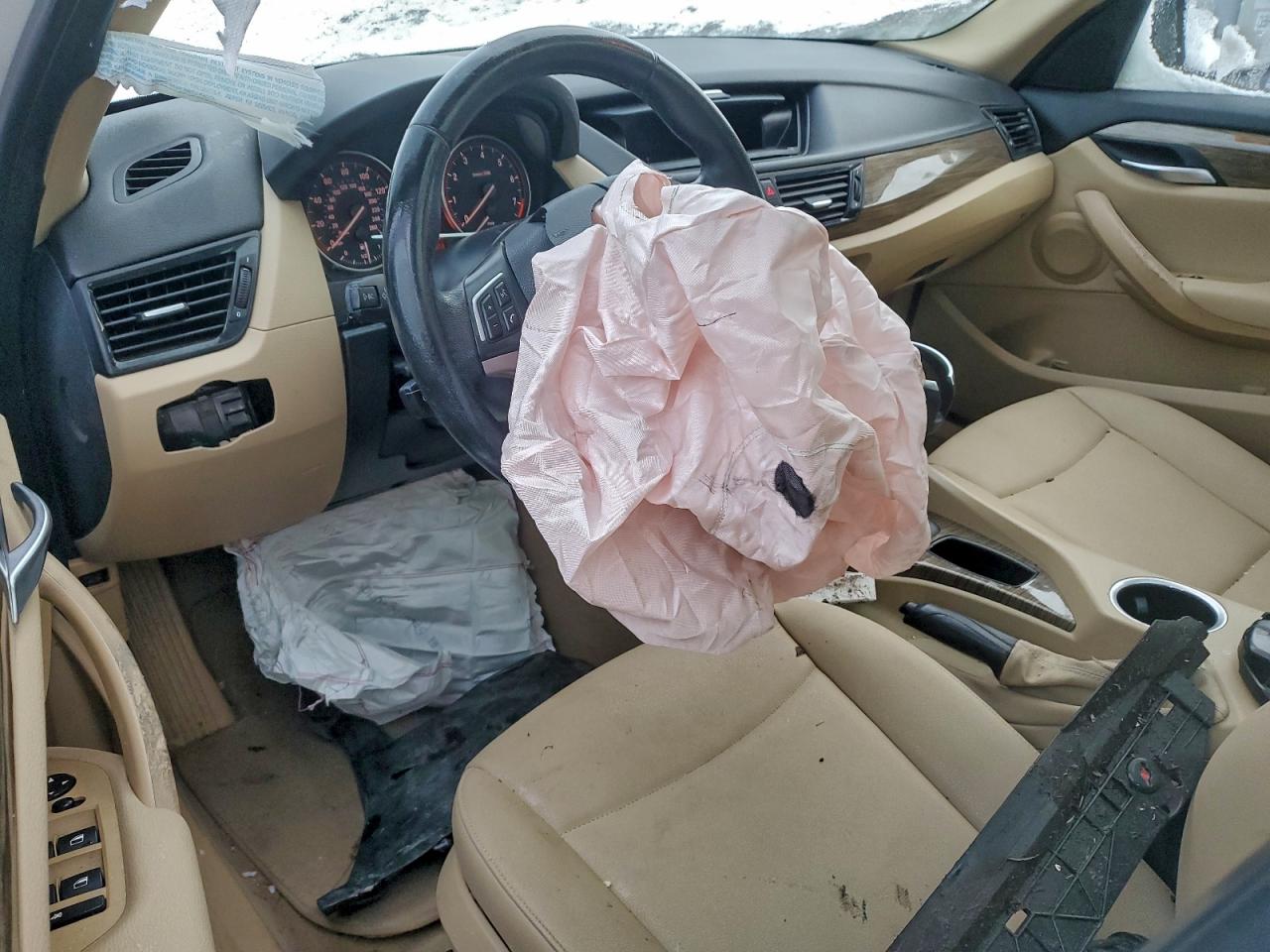 Фото: WBAVL1C50EVY18605