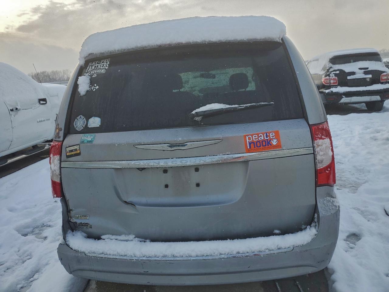 2015 Chrysler Town & Country Touring VIN: 2C4RC1BG2FR655015 Lot: 94927615