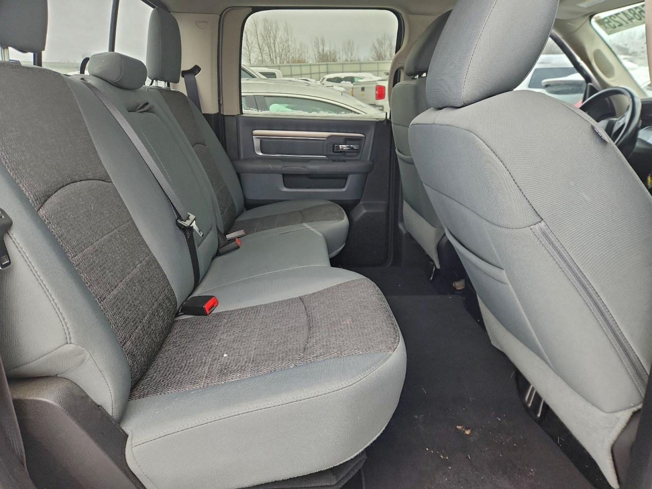 2016 Ram 1500 Slt VIN: 3C6RR7LT4GG174680 Lot: 96684725