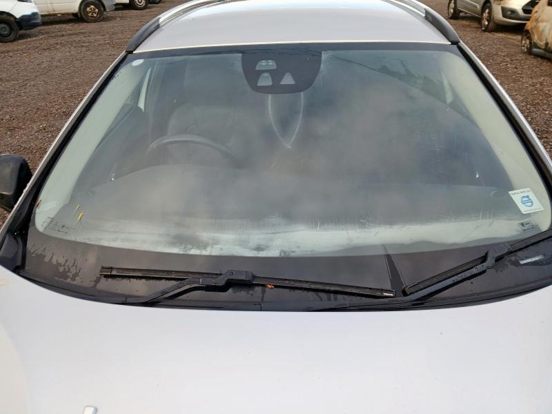 2014 VOLVO V40 D3 CROSS COUNTRY LUX NAV 5DR